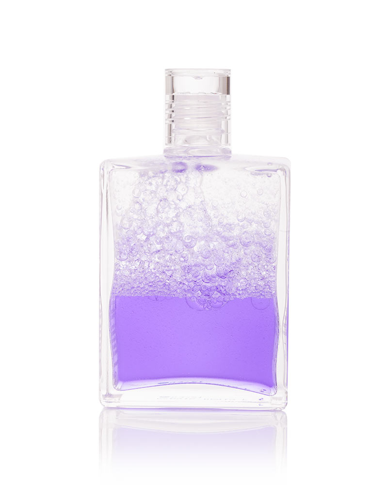 Aura-Soma Equilibrium Flasche B15 Name der Flasche: Heilung im neuen Zeitalters: Klar über Violett. Eine zweischichtige Glasflasche mit klarem Deckel.