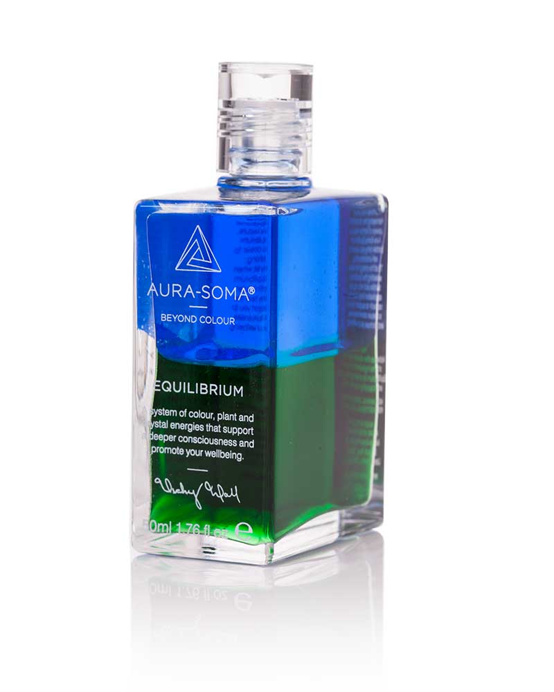 Aura-Soma Equilibrium Flasche B003 Herzflasche: Blau über Grün. Eine zweischichtige Glasflasche mit klarem Deckel. Seitlich fotografiert.