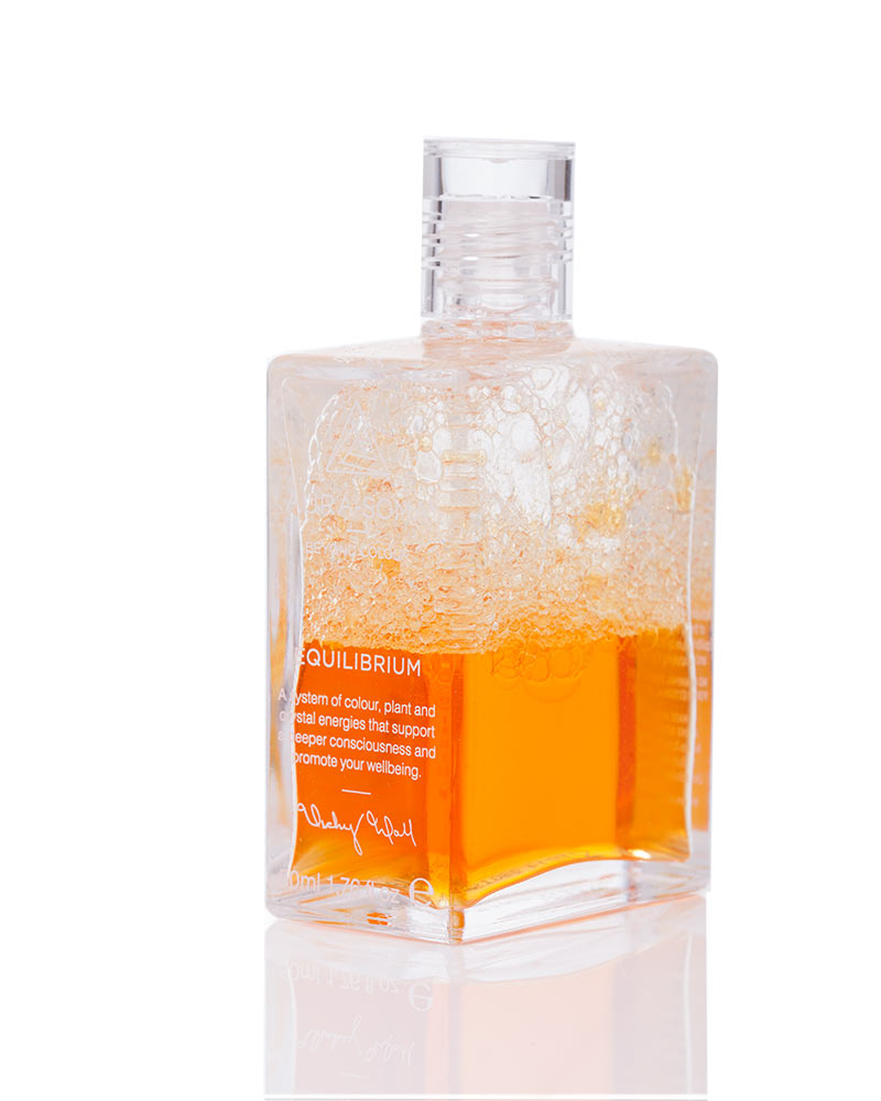 Aura-Soma Equilibrium Flasche B14 Name der Flasche: Weisheit des neuen Zeitalters: Klar über Gold. Eine zweischichtige Glasflasche mit klarem Deckel.